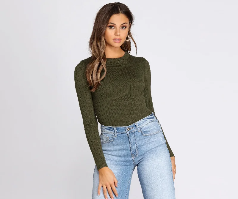 Weekend Discounts to Enjoy A Necessity Basic Top